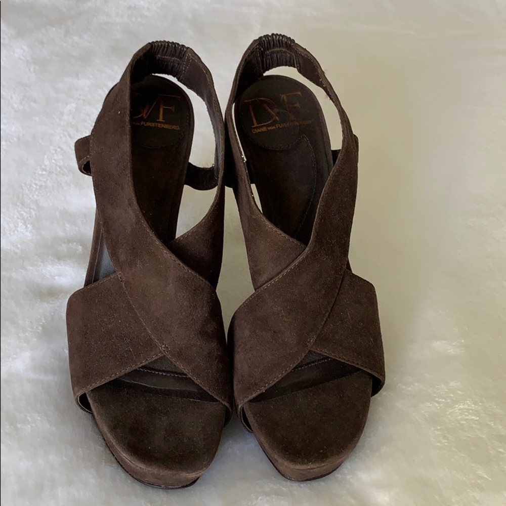 EUC- Diane von Furstenberg Brown Suede Platform